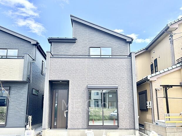 たっぷりの陽光と心地よい風が舞い込む住まい