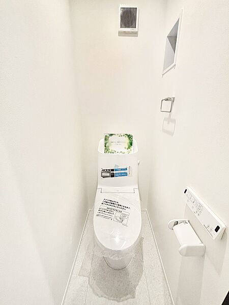 トイレは安心の2箇所！朝のバタバタも一安心です。