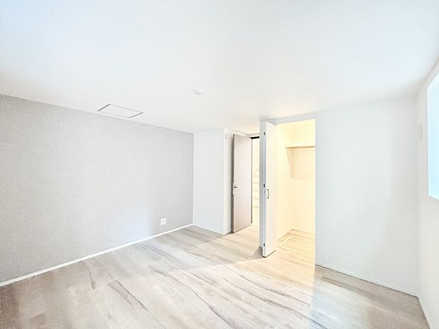 収納が充実しているので、居住スペースを広く使えます。