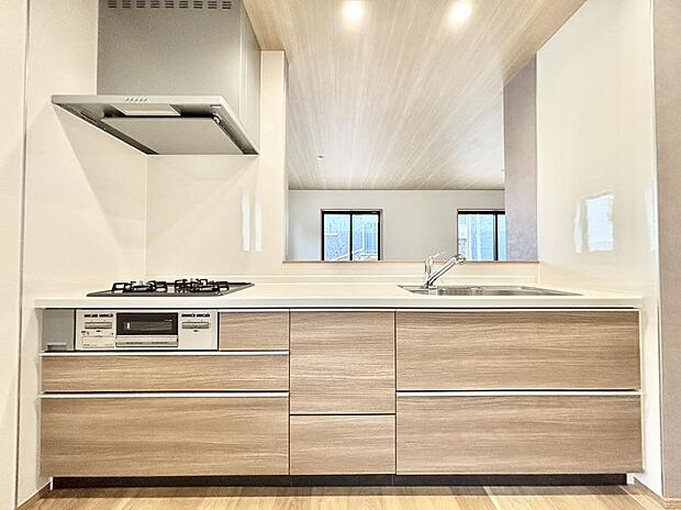 毎日使うキッチンだから、使いやすさ&お手入れのしやすさにこだわりました。