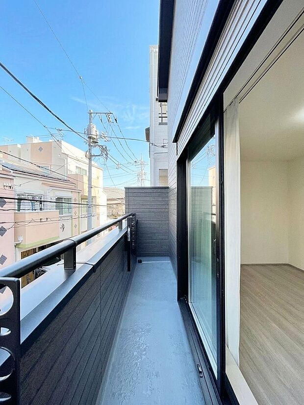 風通しの良いバルコニー