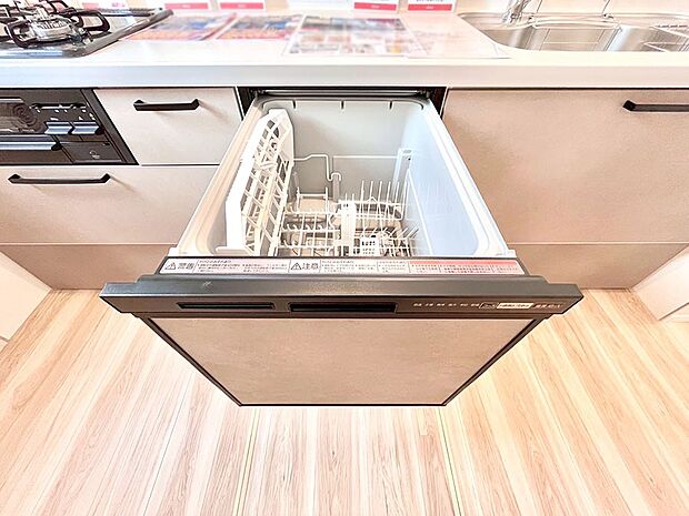 面倒なお片づけは食洗機にお任せ!家事の負担が減って、時間にも気持ちにもゆとりができます。