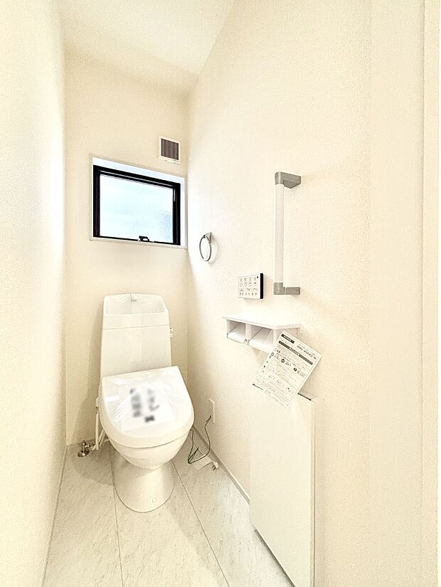 トイレは1階と2階それぞれに配置されていてとても便利です。
