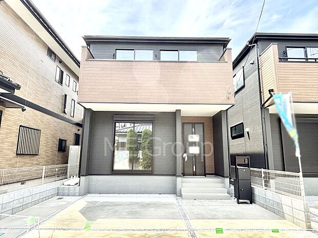 洗練された外観、上質な住空間が広がる室内は永く安心して過ごせる住居です。