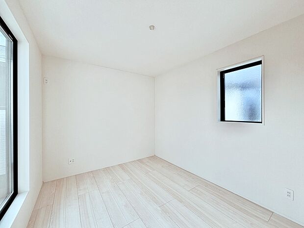 ナチュラルなフローリングはどんなインテリアにもマッチ。