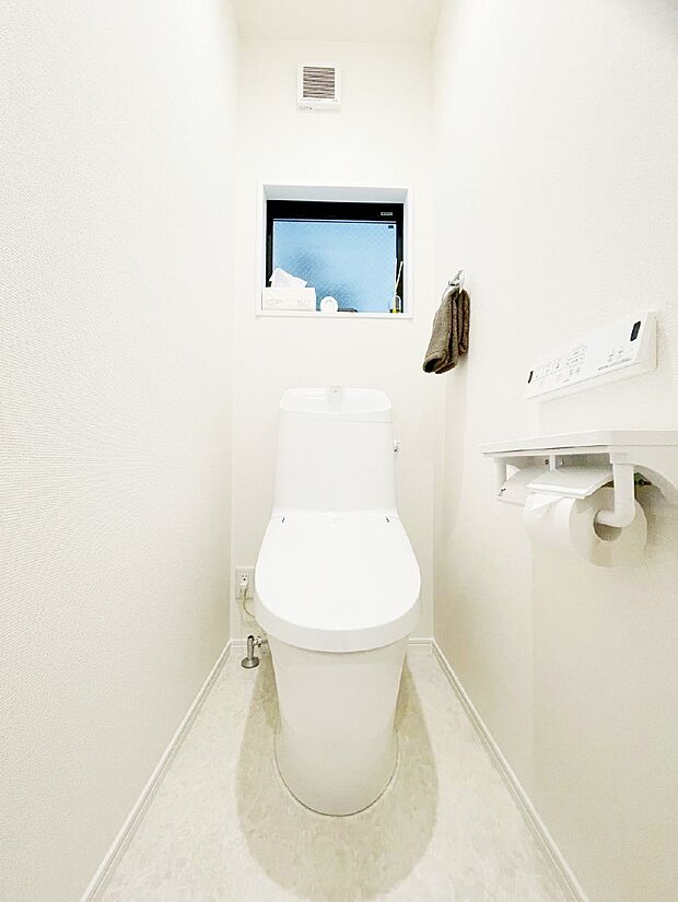 トイレは温水洗浄機能付き
