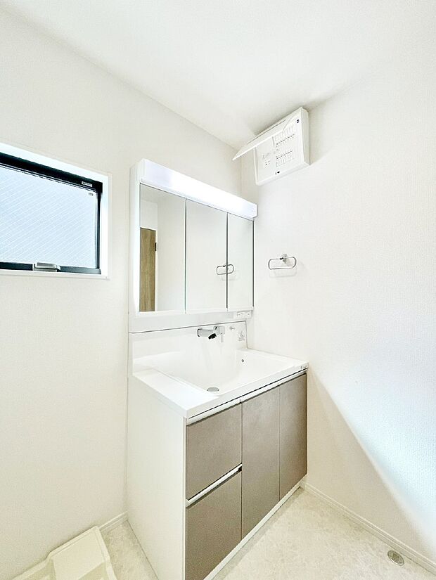 広々とゆとりのあるランドリースペース