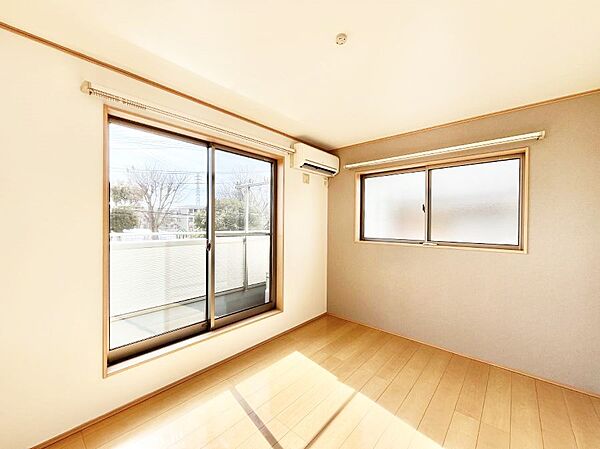 爽やかな日差しがお部屋全体を優しく包み込んでくれます