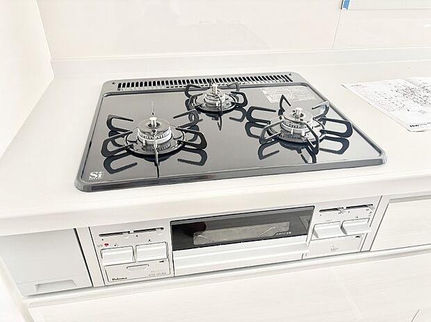三口ガスコンロでお料理が一気にはかどりそう  