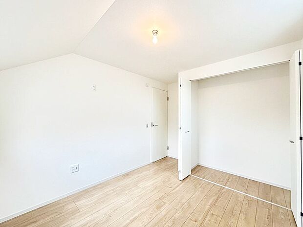 収納が充実しているので居住スペースを広々使えます