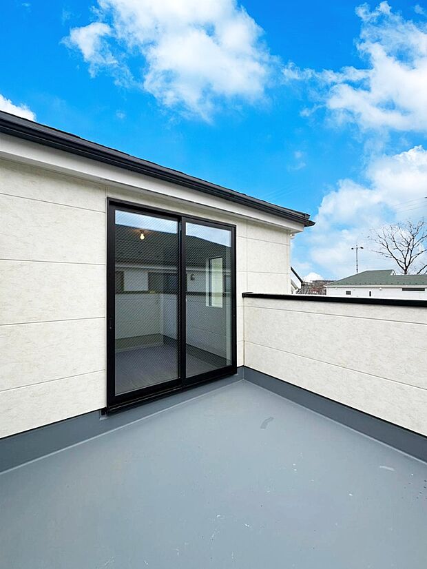 開放感あるルーフバルコニー