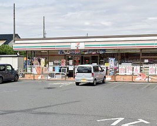 コンビニ 400m セブン-イレブン 草加柳島南店