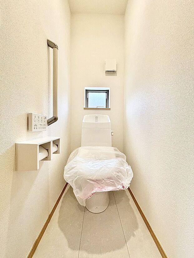 トイレは1階と2階それぞれに配置されていてとても便利です。 