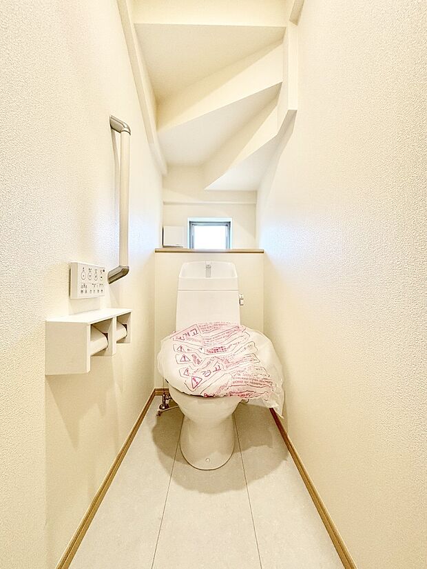 トイレは安心の2箇所!朝のバタバタも一安心です。