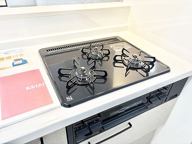 三口ガスコンロでお料理が一気にはかどりそう。