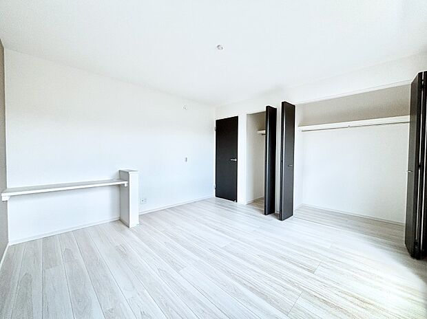 洋室にはカウンタースペースを設置。どんなお部屋にするか考えるのが楽しみですね!