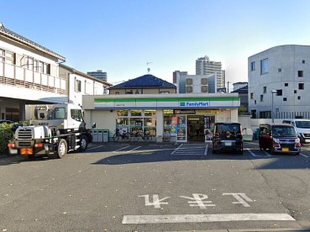 コンビニ 300m ファミリーマート 下落合二丁目店