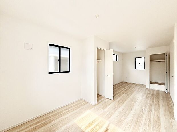 全居室2面採光&クローゼット付きです