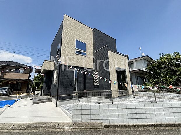 洗練された外観、上質な住空間が広がる室内は永く安心して過ごせる住居です。 