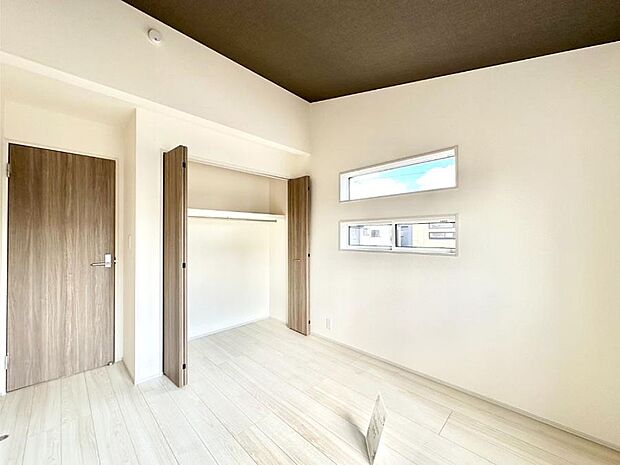 収納が充実しているので居住スペースを広々使えます