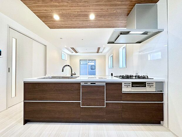 お料理を効率的に、楽しく！システムキッチン  