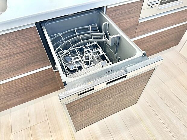 面倒なお片づけは食洗機にお任せ!家事の負担が減って、時間にも気持ちにもゆとりができます。