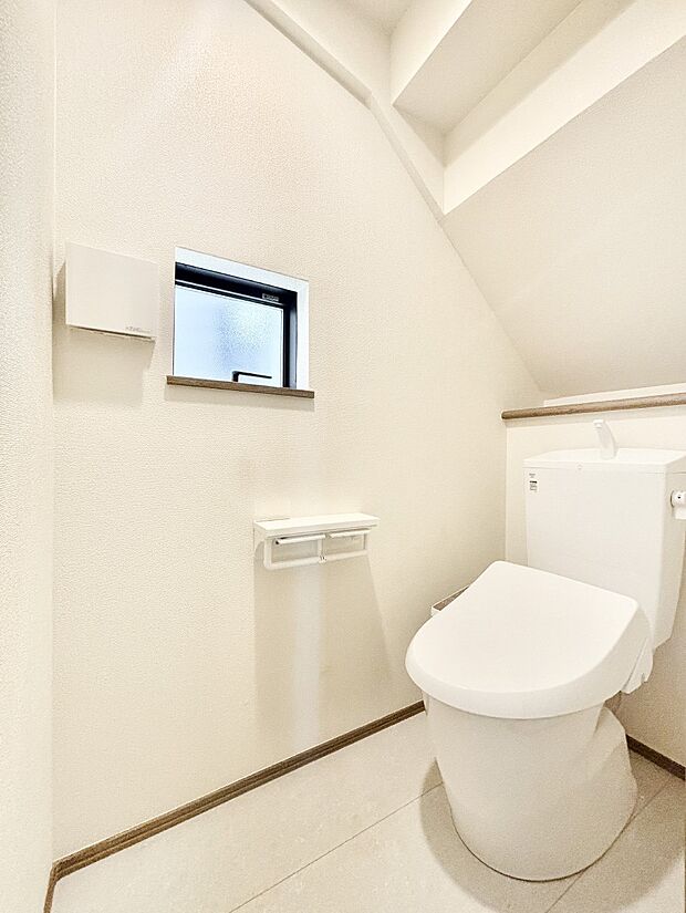 トイレは安心の2箇所!朝のバタバタも一安心です。