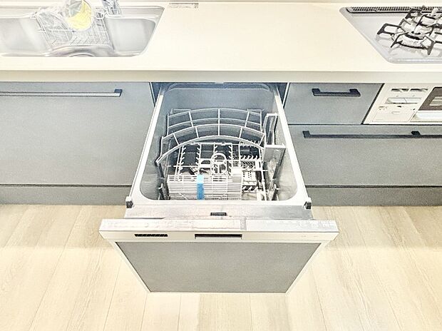 面倒なお片づけは食洗機にお任せ!家事の負担が減って、時間にも気持ちにもゆとりができます。