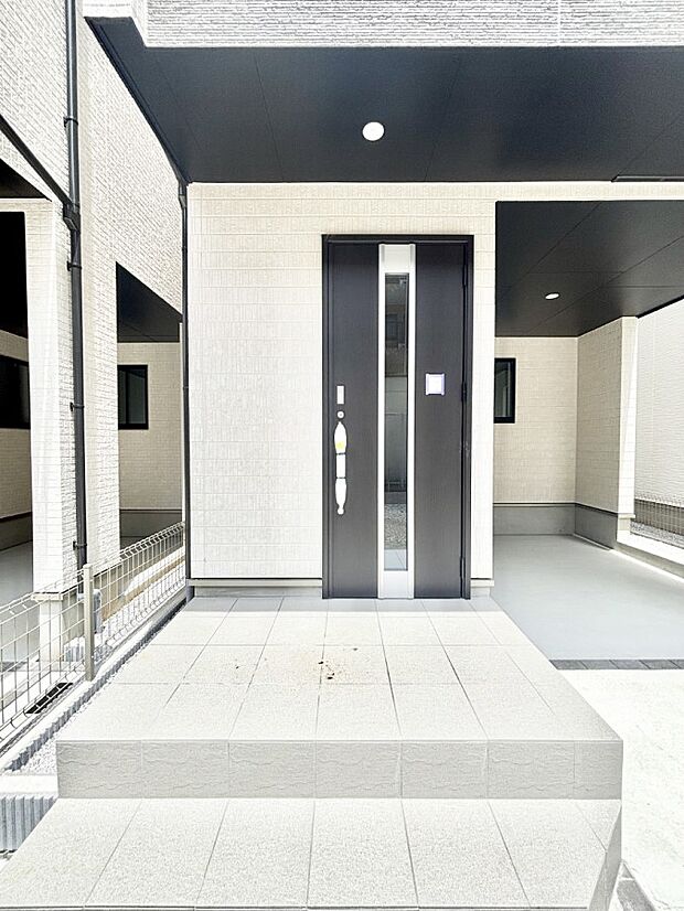 いつも気持ち良くご家族を迎えられる玄関
