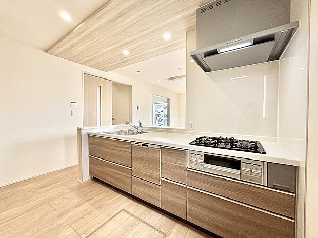 毎日使うキッチンだから、使いやすさ＆お手入れのしやすさにこだわりました。 