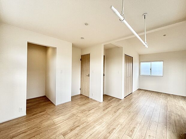 将来は2部屋にすることもできますね。お年頃になったら夢の個室にチェンジ！