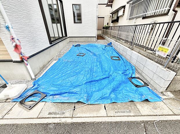 目の前が駐車場だと雨の日も大量にお買い物をした時も便利ですね