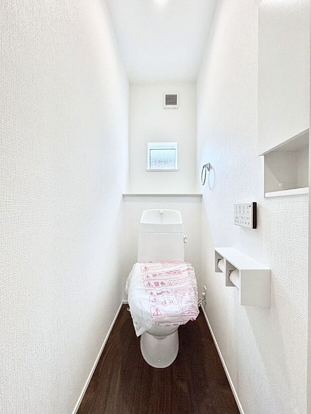 トイレは1階と2階それぞれに配置されていてとても便利です。 