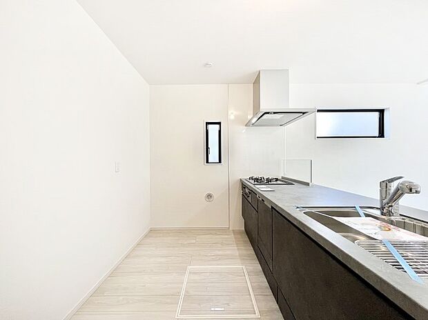 ゆとりあるキッチンではご家族と楽しくお料理ができます。