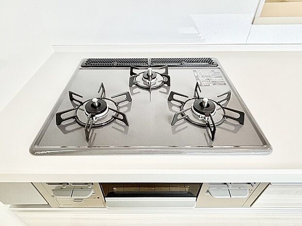 三口ガスコンロでお料理が一気にはかどりそう  