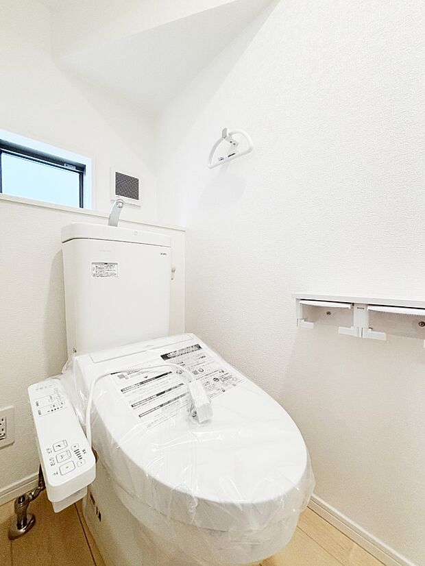 トイレは温水洗浄機能付き