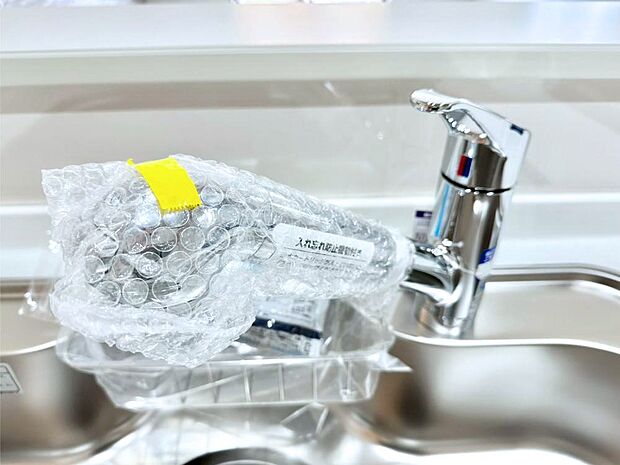 いつでも清潔なおいしいお水を。一つの水栓で水道水と浄水を使い分け。