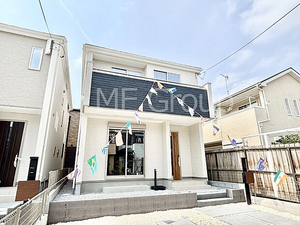 洗練された外観、上質な住空間が広がる室内は永く安心して過ごせる住居です。 