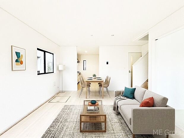 落ち着いた雰囲気のLDKは家族みんなの快適空間※家具はCGです