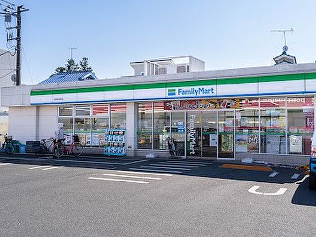コンビニ 600m ファミリーマート 西東京泉町店