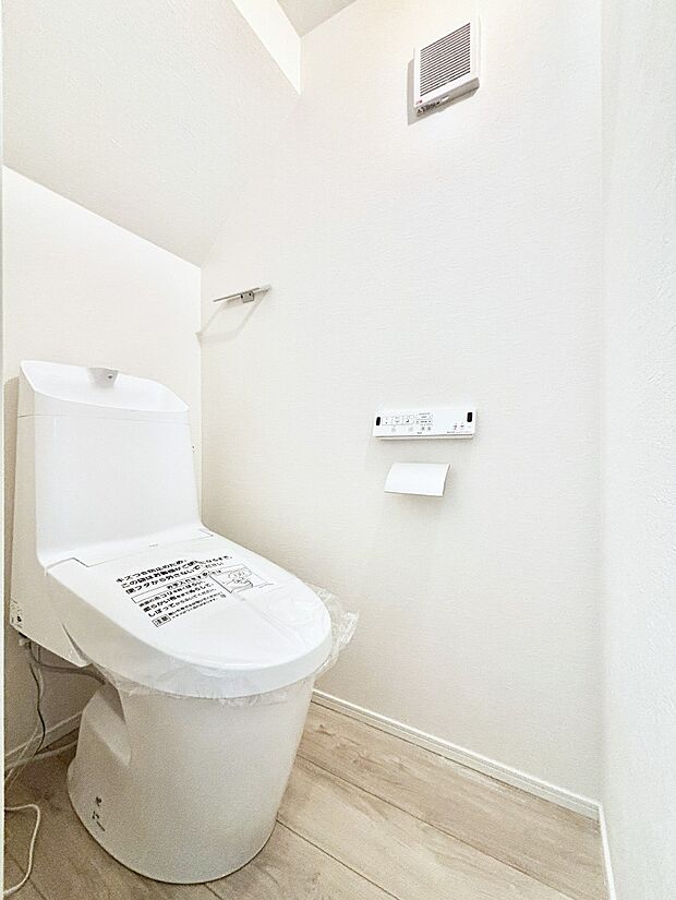 ウォシュレット付きトイレが1階と2階に配置されていてとても便利です。 