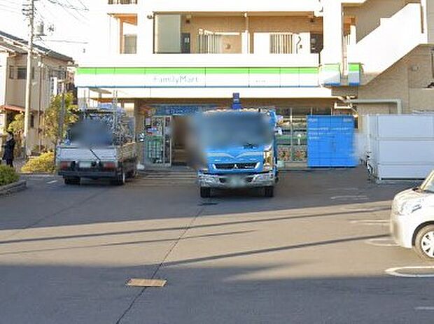 コンビニ 89m ファミリーマート 浦和領家一丁目店