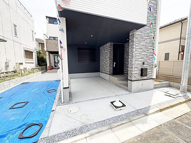 ビルトインタイプは大切なお車を傷や汚れから守ることができます。