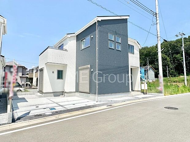 前面道路はきちんと整備されています