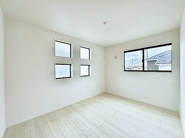 2面採光を確保した明るい空間。家族みんなが快適な暮らしを実現する設計です。