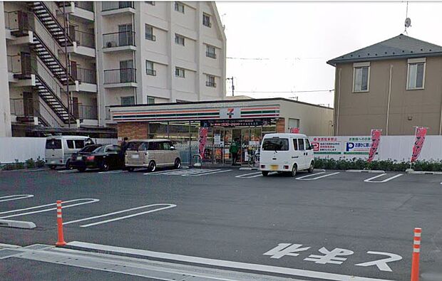 コンビニ 400m セブン-イレブン 松戸西馬橋広手町店