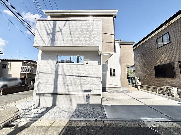 暮らしやすさと居心地の良さにこだわったシンプルで飽きのこないデザイン !