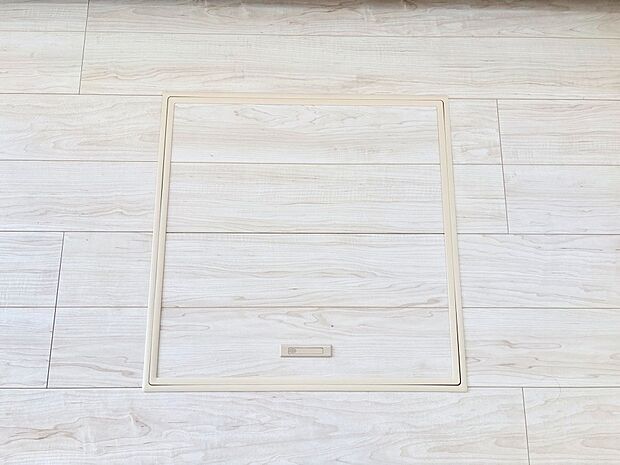 床下収納付き!日用品・非常用品の収納にも大活躍。