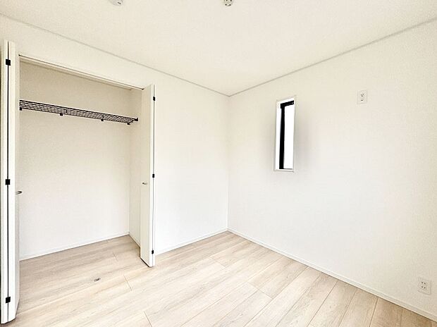 子供部屋にもおすすめな収納スペースたっぷりの居室