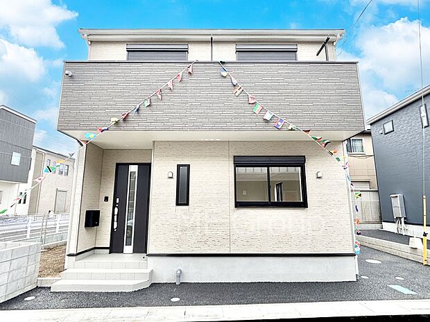 洗練された外観、上質な住空間が広がる室内は永く安心して過ごせる住居です。